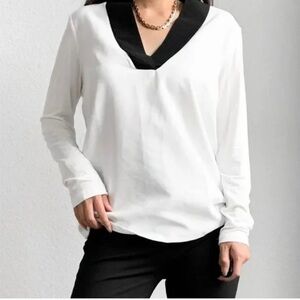 Nwt Mango White Black Long Sleeve VNeck Blouse Knit Top sz small